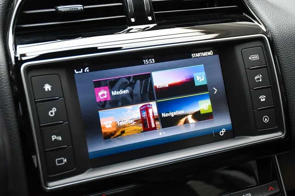 Jaguar XE Prestige Navi Bluetooth Shz Komfort-P. 75tkm! 06/2016-photo-14