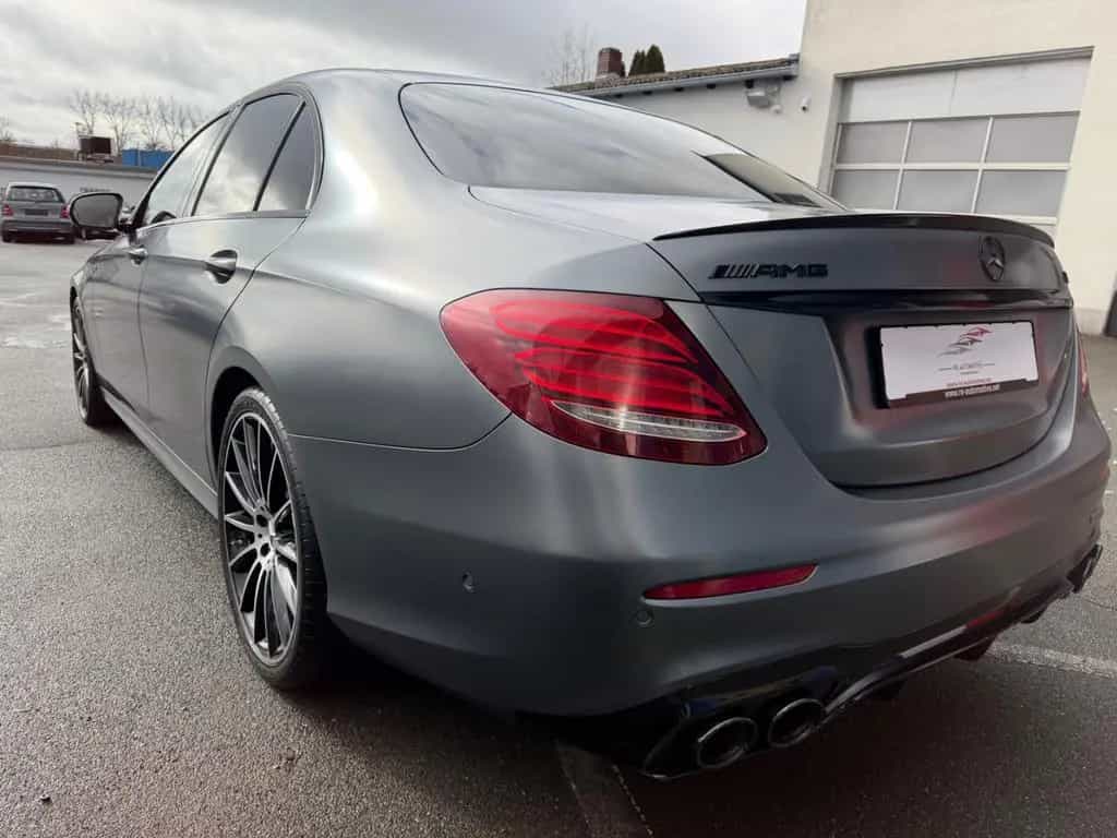 Mercedes-Benz E-Class 53 AMG Limousine 4Matic+*grau matt*VOLL*Gar.* 08/2019-photo-4