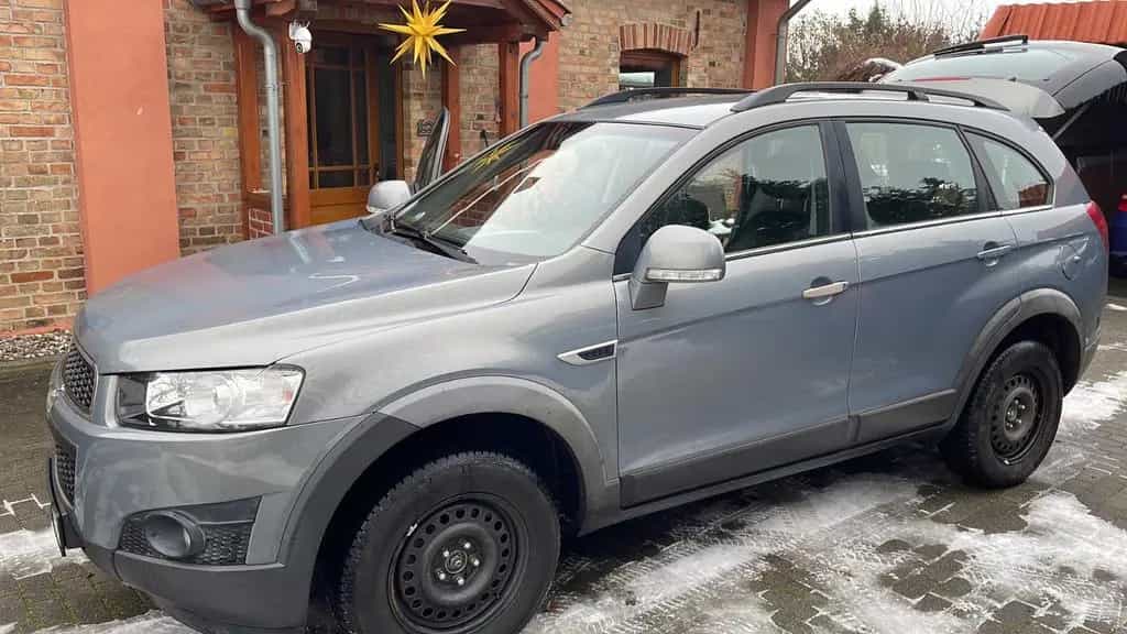 Chevrolet Captiva 2.4 LT+ AWD 7-Sitzer Facelift (Allrad) 10/2012-photo-1