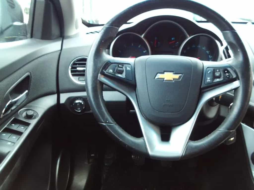 Chevrolet Cruze Hatchback LT 08/2013-photo-10