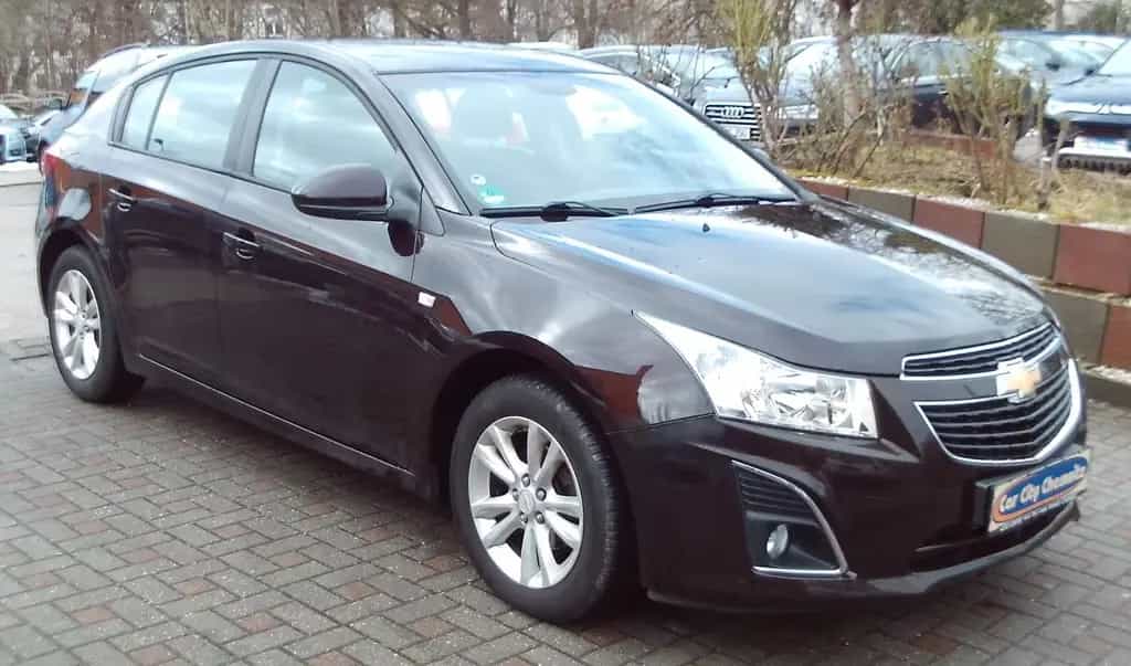 Chevrolet Cruze Hatchback LT 08/2013-photo-2