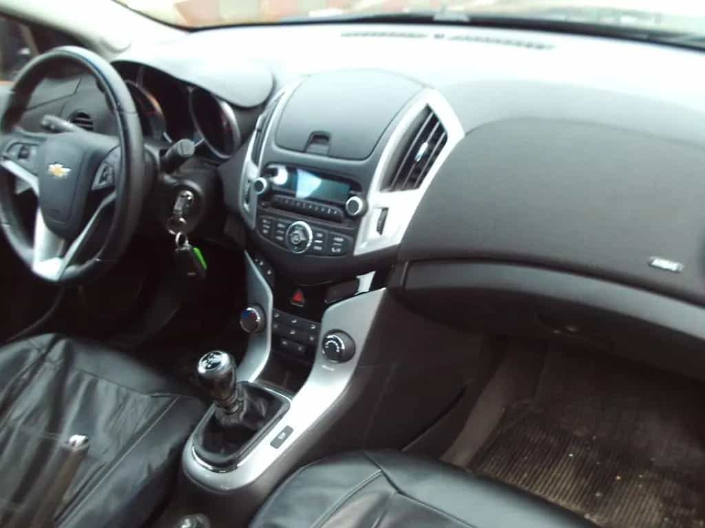 Chevrolet Cruze Hatchback LT 08/2013-photo-6