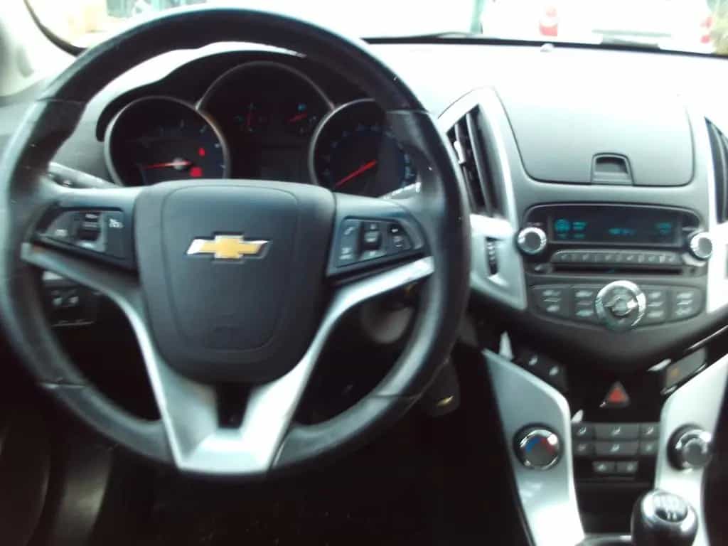 Chevrolet Cruze Hatchback LT 08/2013-photo-8