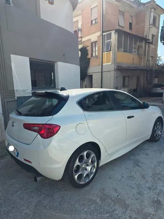 Alfa Romeo Giulietta 2.0 JTDm-2 150 CV Exclusive 03/2015-photo-1