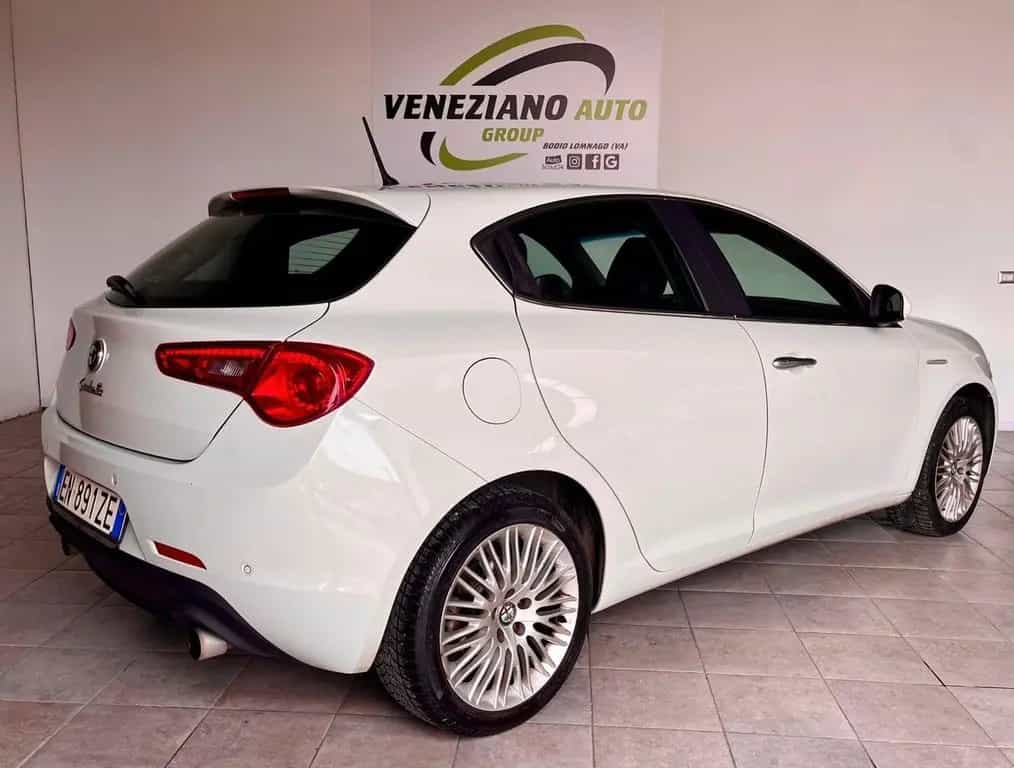 Alfa Romeo Giulietta 2.0 JTDm-2 140 CV Exclusive 01/2012-photo-8