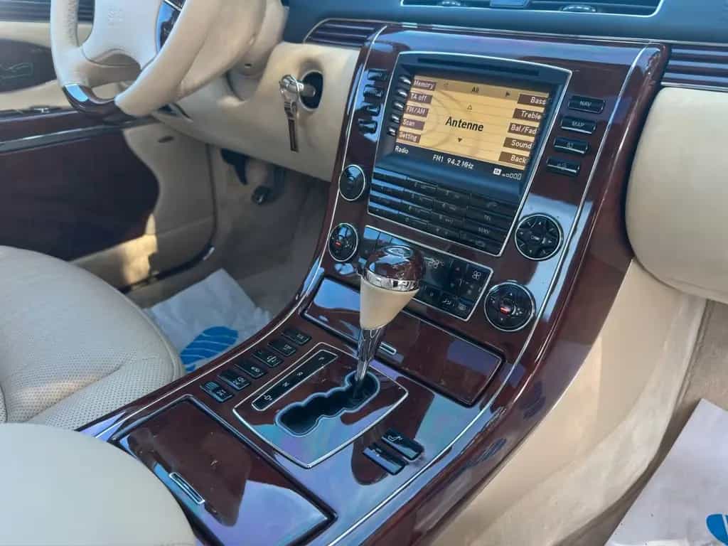 Maybach 57 / Erstbesitz/ Nur 28tkm/ Scheckheftgepflegt 12/2003-photo-24