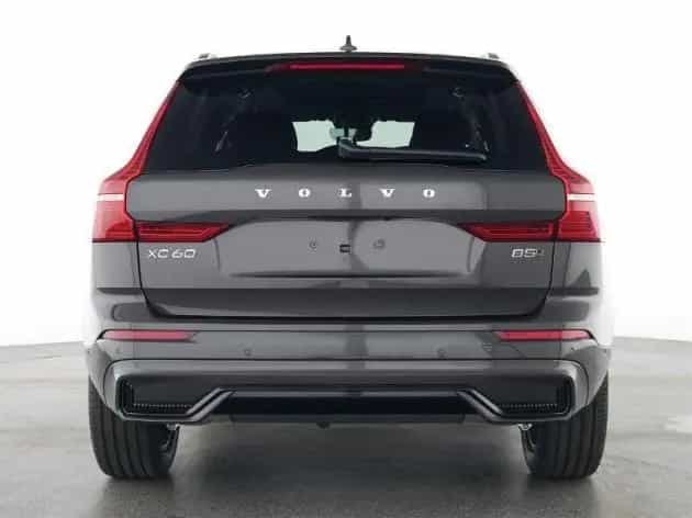 Volvo XC60 Plus Dark AWD*PANOSD*H&K*360°*ACC 07/2025-photo-3