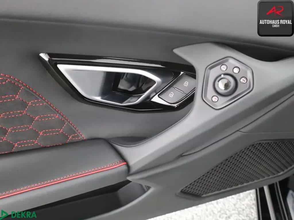 Lamborghini Huracan EVO Spyder LIFT,NAVI,KAMERA,1.HAND,SH 05/2022-photo-12