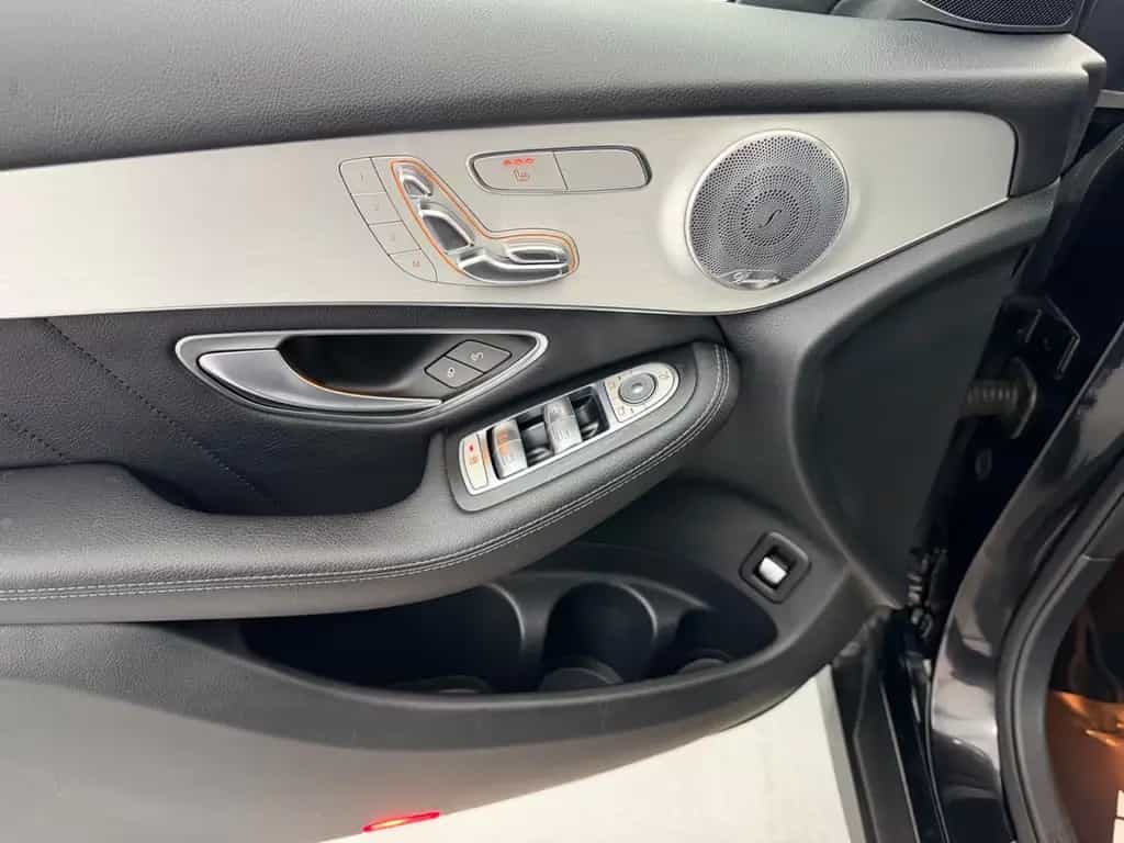 Mercedes-Benz GLC-Class 250d 4Matic*Pano*AHK*Memory Sitze 03/2016-photo-14