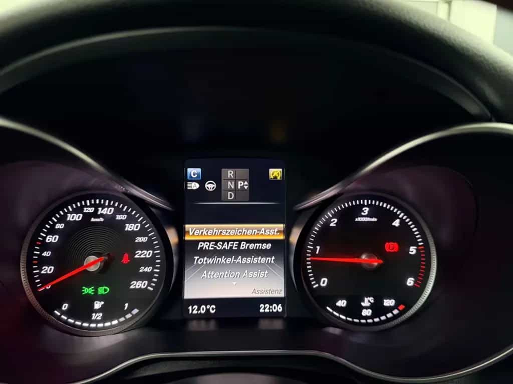 Mercedes-Benz GLC-Class 250d 4Matic*Pano*AHK*Memory Sitze 03/2016-photo-26