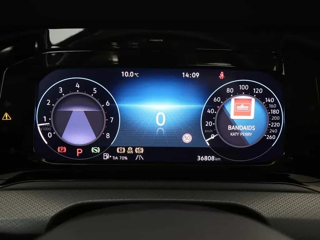 Volkswagen Golf VIII 1.5 eTSI Active LED Navi Head-up Pano 12/2022-photo-15