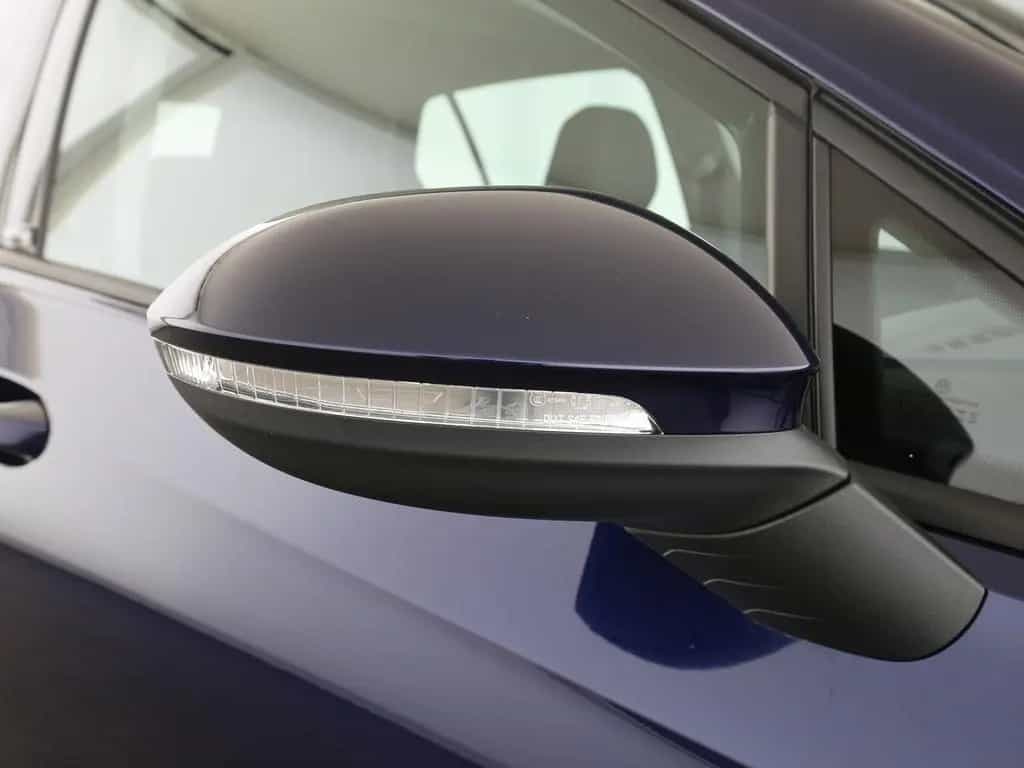 Volkswagen Golf VIII 1.5 eTSI Active LED Navi Head-up Pano 12/2022-photo-20
