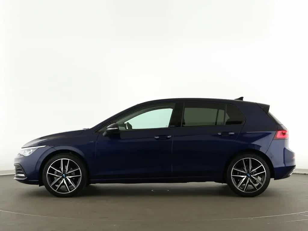Volkswagen Golf VIII 1.5 eTSI Active LED Navi Head-up Pano 12/2022-photo-4