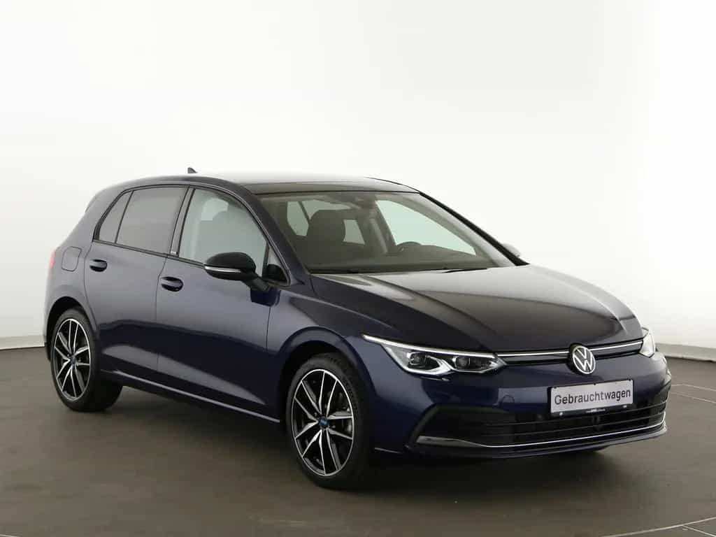Volkswagen Golf VIII 1.5 eTSI Active LED Navi Head-up Pano 12/2022-photo-9