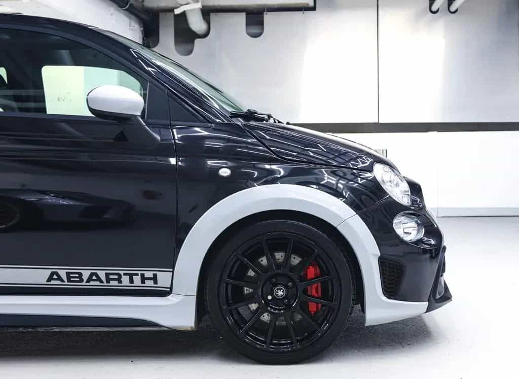 Abarth 695 70th anniversario Limited Edition Sabelt 12/2020-photo-7