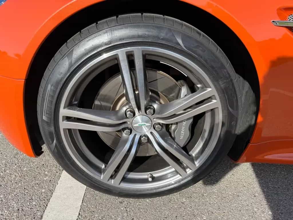 Aston Martin V8 Vantage Aston Martin V8 Vantage N400 05/2008-photo-2