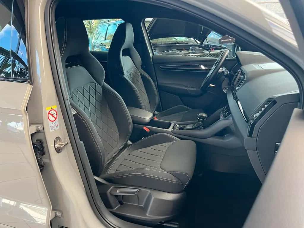 Skoda Karoq 2.0 TSI Sportline 4x4|AHK|KAMERA|ACC 11/2023-photo-17