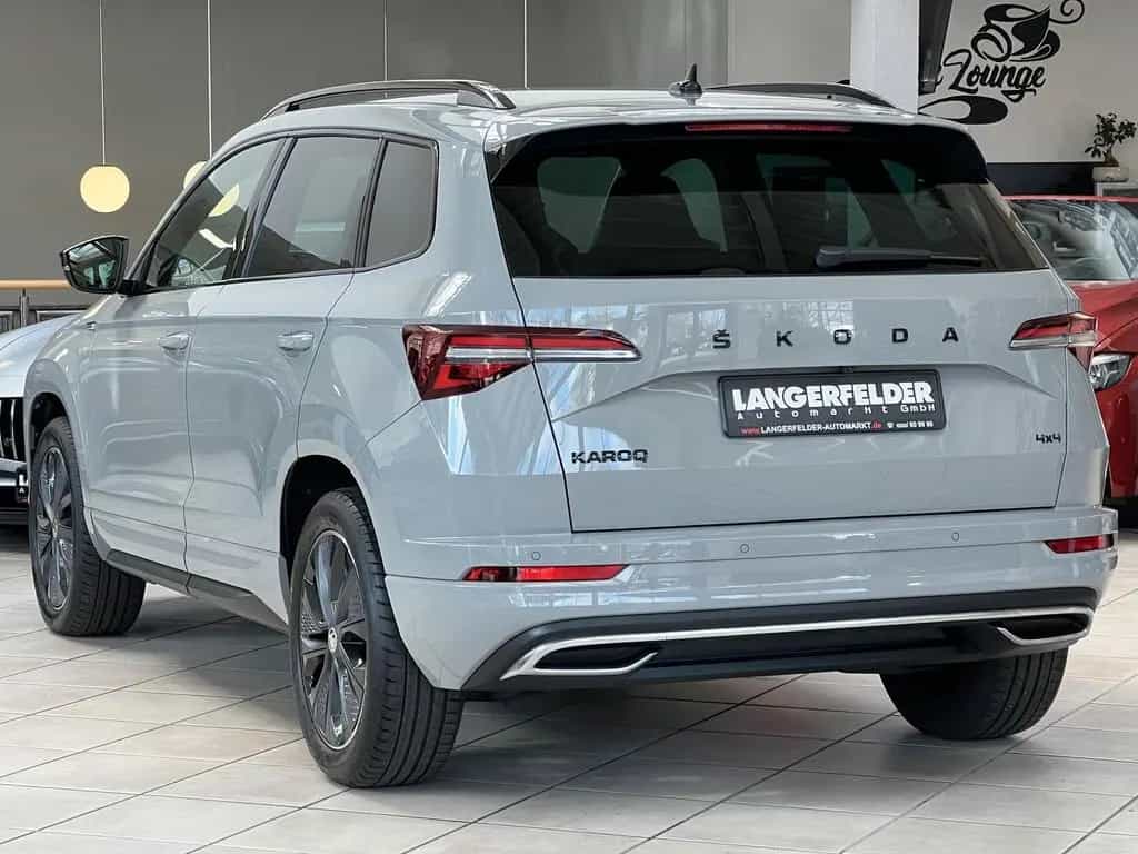 Skoda Karoq 2.0 TSI Sportline 4x4|AHK|KAMERA|ACC 11/2023-photo-5