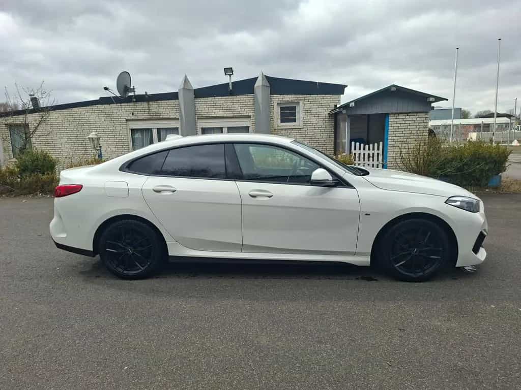 BMW 2 Series 220d Gran Coupé X-Drive M-Paket Steptronic 09/2022-photo-3