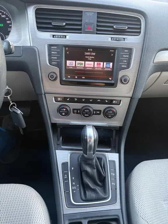 Volkswagen Golf VII Lim. Comfortline BMT*Garantie*HU/AU/Neu 08/2015-photo-22