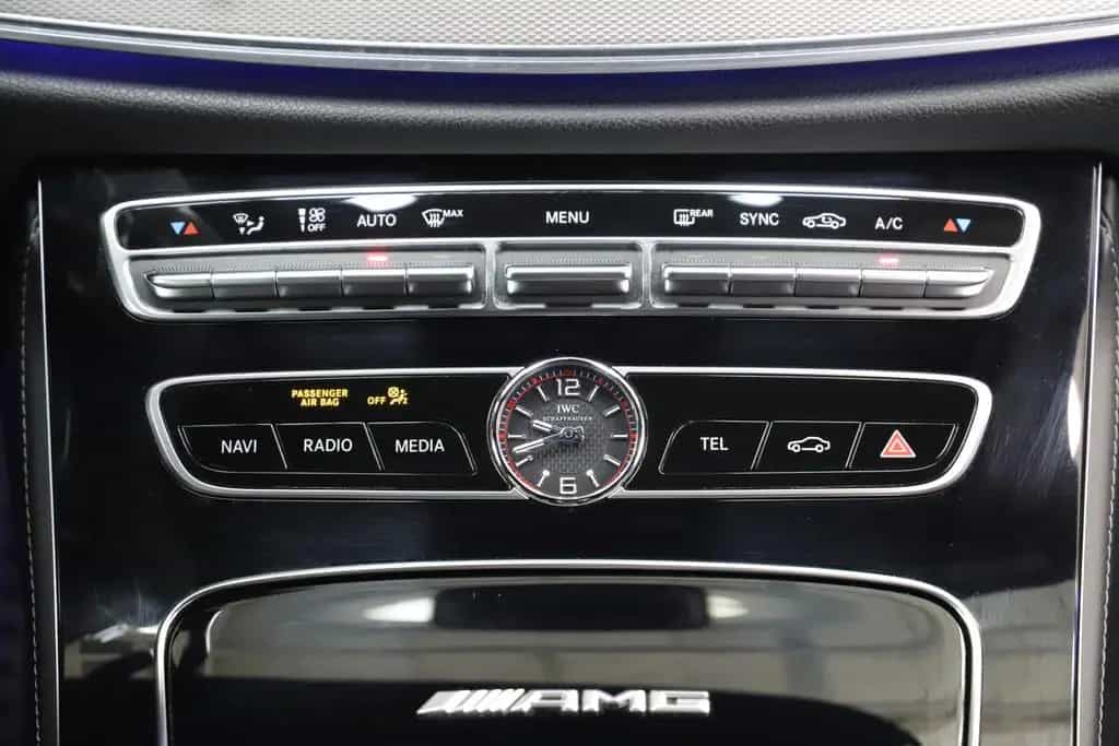 Mercedes-Benz E 63 AMG E 63 S AMG 612PS 9G 4Matic+ Carplay PAGA LED 11/2017-photo-15