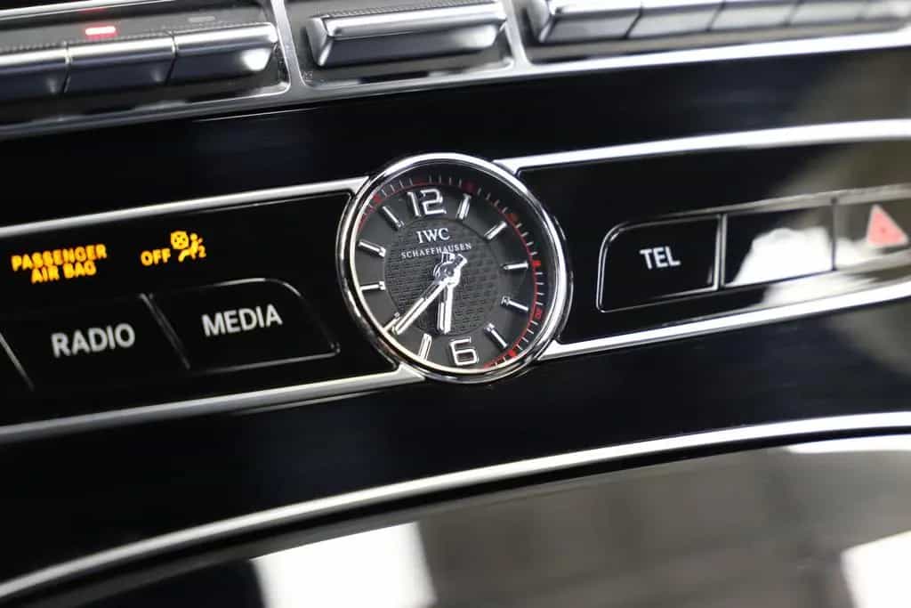 Mercedes-Benz E 63 AMG E 63 S AMG 612PS 9G 4Matic+ Carplay PAGA LED 11/2017-photo-33