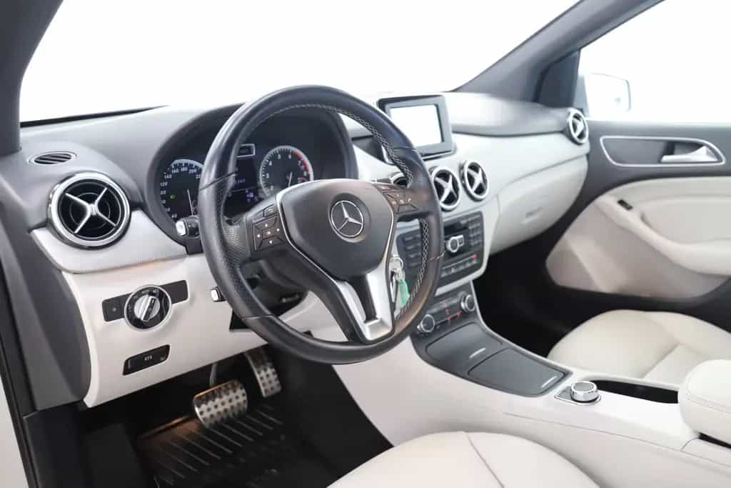 Mercedes-Benz B 200 156PS 7G Memory Leder RCAM AHK ACC 06/2012-photo-12