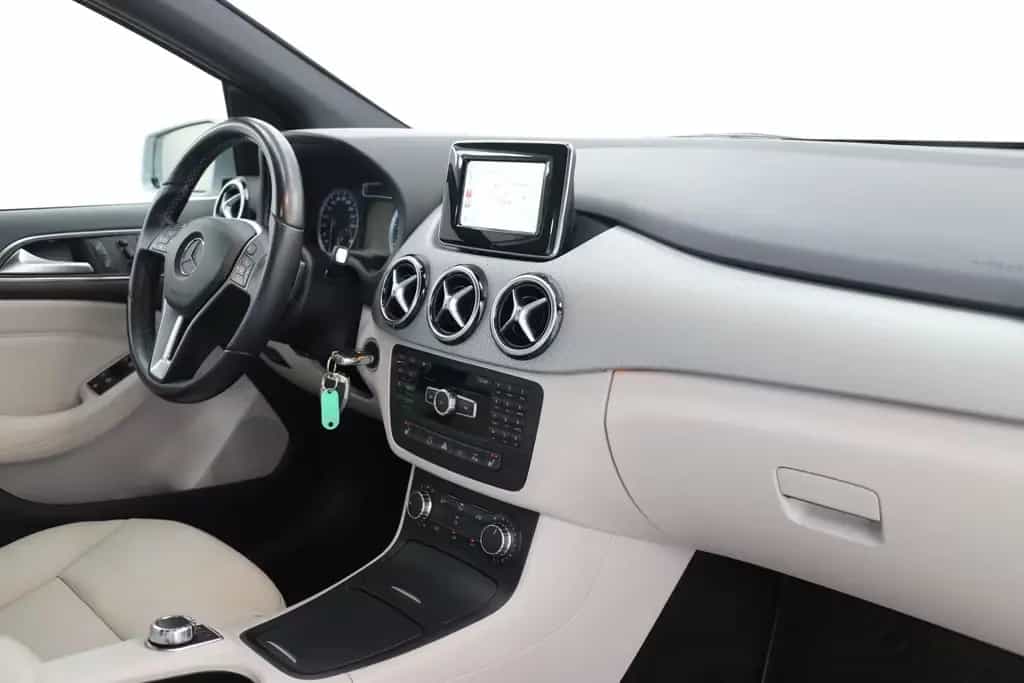 Mercedes-Benz B 200 156PS 7G Memory Leder RCAM AHK ACC 06/2012-photo-14