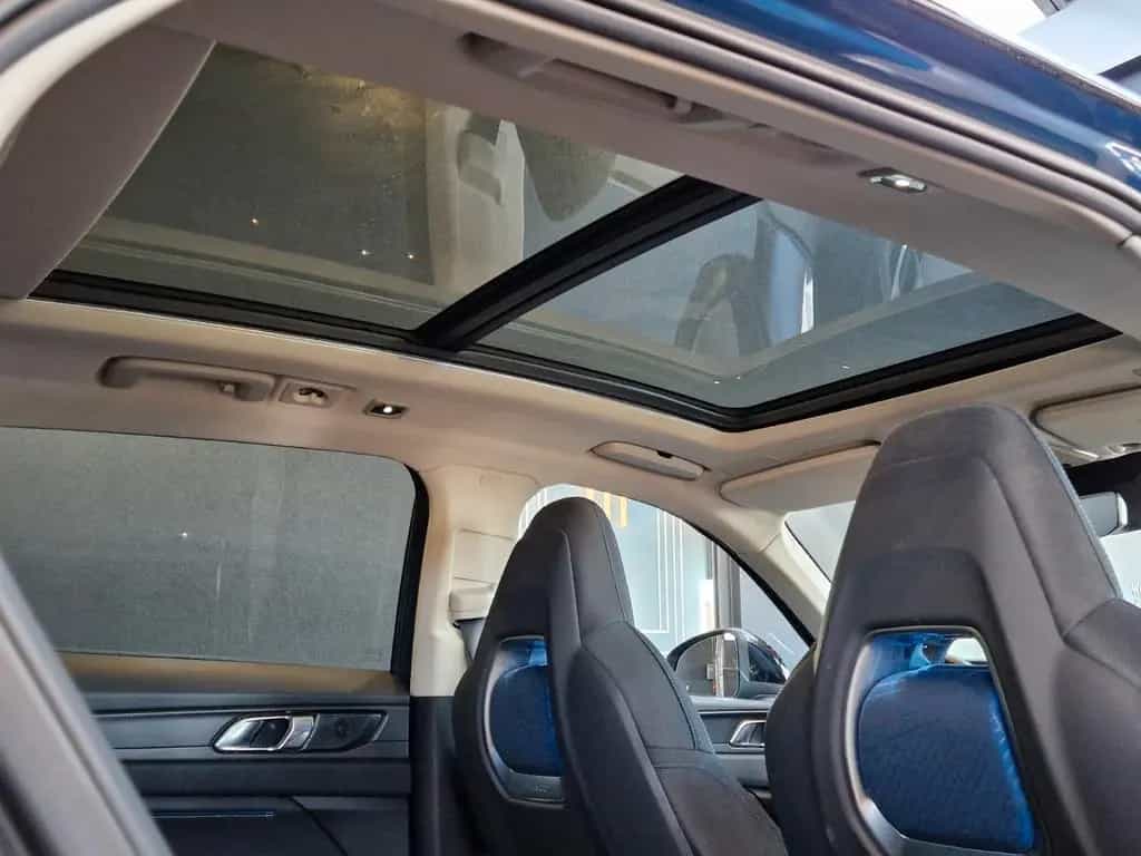 Lynk&Co 01 1.5eHybrid*Pano*360°Kamera*Infinity Sound 12/2022-photo-22