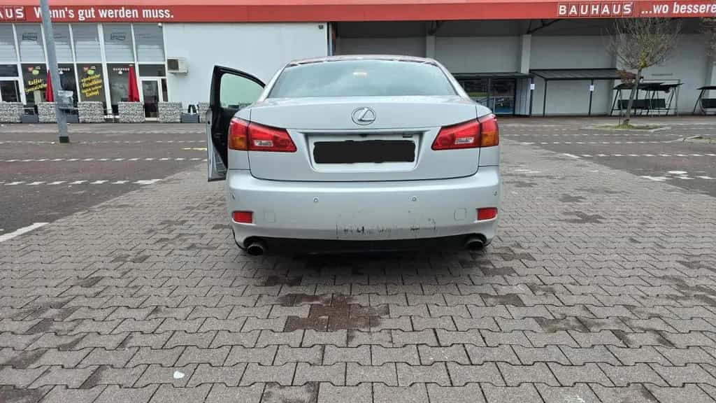 Lexus IS 250 F Sport Line 10/2005-photo-3