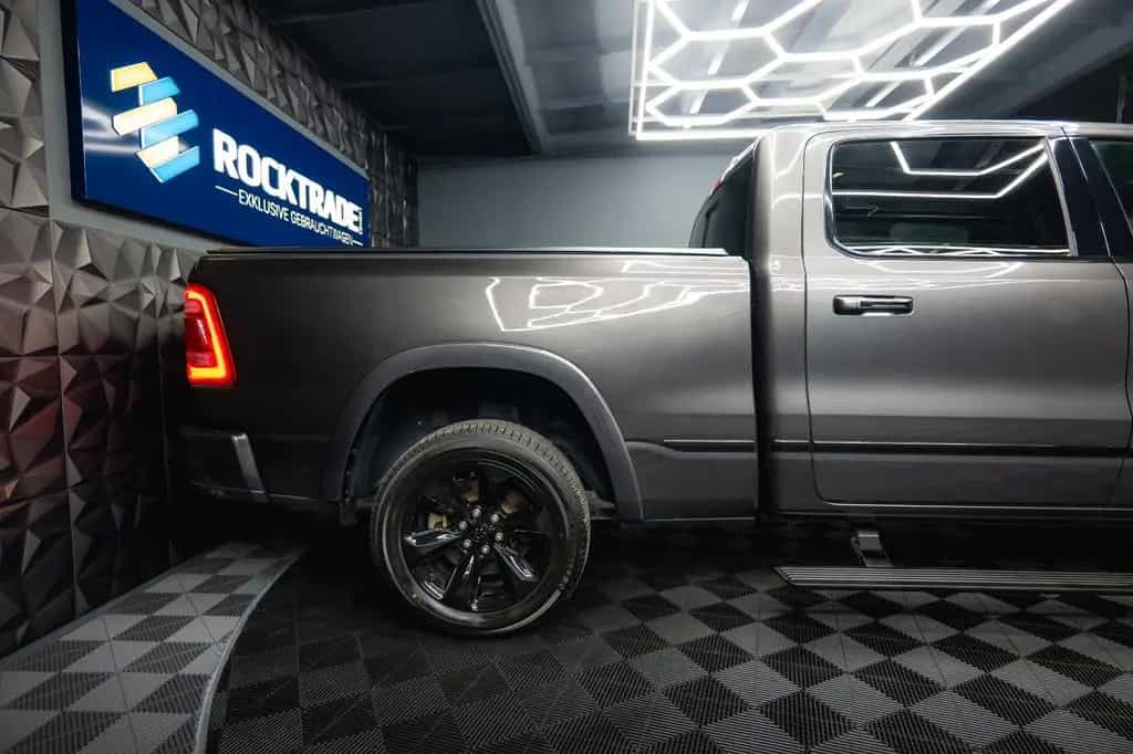 Dodge RAM 5.7 V8 HEMI 4x4 LIMITED Night LongBed *ACC* 01/2020-photo-11