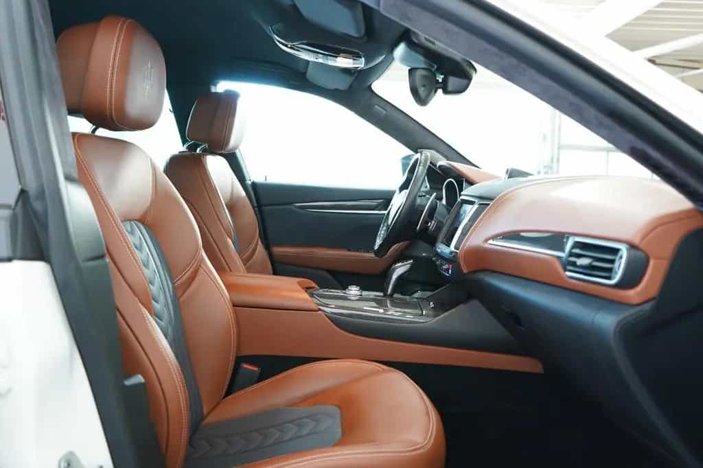 Maserati Levante GranLusso S Q4*Carbon*Bowers Wilkins* 07/2018-photo-18
