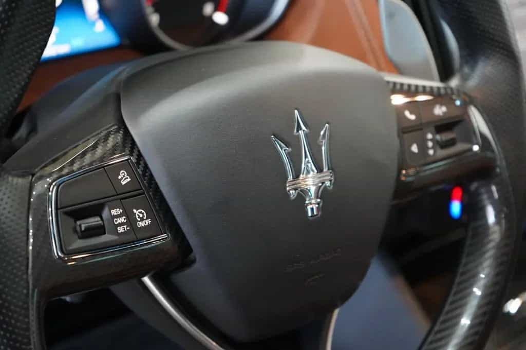 Maserati Levante GranLusso S Q4*Carbon*Bowers Wilkins* 07/2018-photo-21