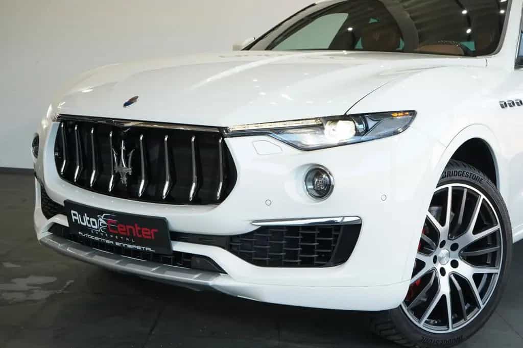 Maserati Levante GranLusso S Q4*Carbon*Bowers Wilkins* 07/2018-photo-4
