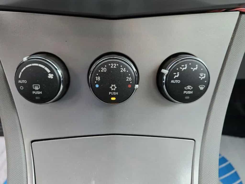 Chrysler Sebring 2.0i Limited LEDER ALU+WIN KLIMAAUTOMATI 03/2009-photo-15