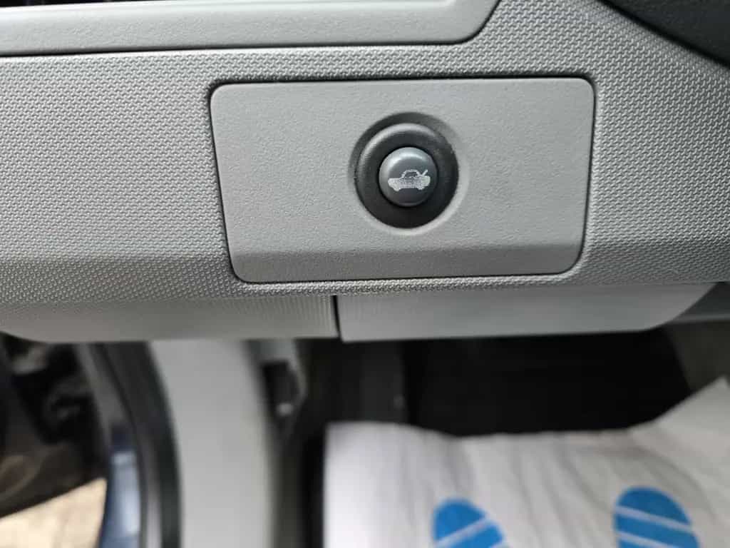 Chrysler Sebring 2.0i Limited LEDER ALU+WIN KLIMAAUTOMATI 03/2009-photo-23