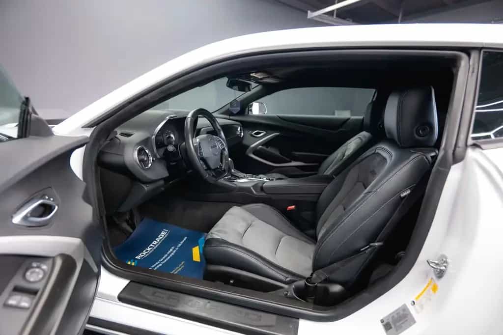 Chevrolet Camaro 6.2 SS Coupe ZL1 LT1 Performance CarPlay 09/2022-photo-30