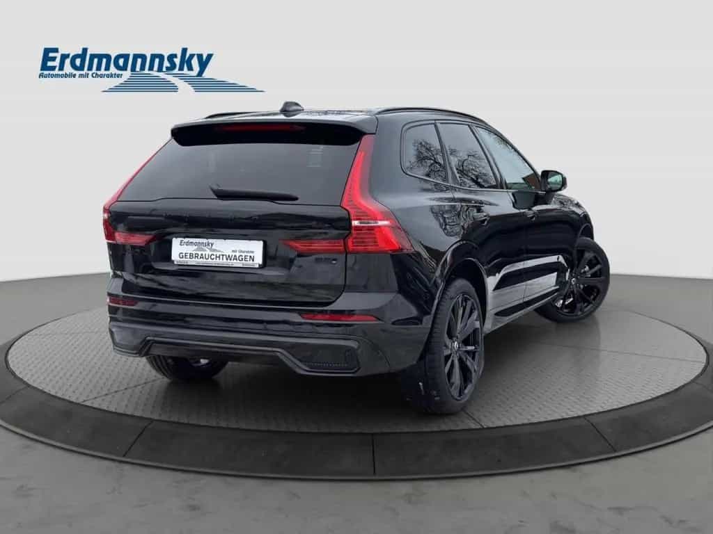 Volvo XC60 B5 Plus Black Edition AWD/Pano/360K/21Zoll 05/2025-photo-3