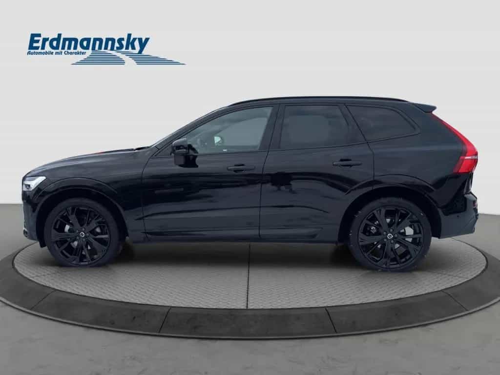 Volvo XC60 B5 Plus Black Edition AWD/Pano/360K/21Zoll 05/2025-photo-4