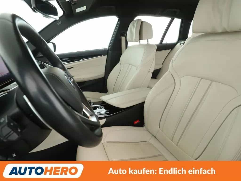 BMW 5 Series 520d Mild-Hybrid Luxury Line Aut.*NAVI*360*LASER 08/2020-photo-9