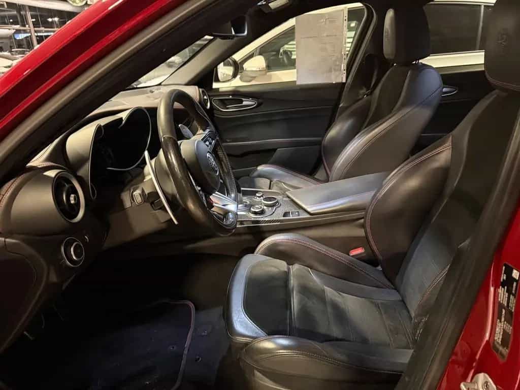 Alfa Romeo Giulia Quadrifoglio 09/2019-photo-10