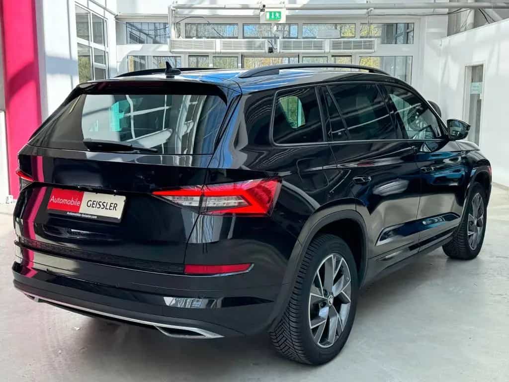 Skoda Kodiaq Sportline 4x4 AHK Standhzg ACC VirtCP DAB 03/2020-photo-3