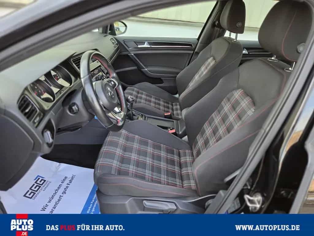 Volkswagen Golf GTI Performance PDC+SITZHZG+XENON+1. HAND 09/2013-photo-13