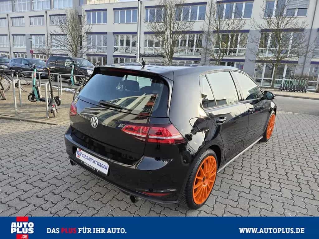 Volkswagen Golf GTI Performance PDC+SITZHZG+XENON+1. HAND 09/2013-photo-4