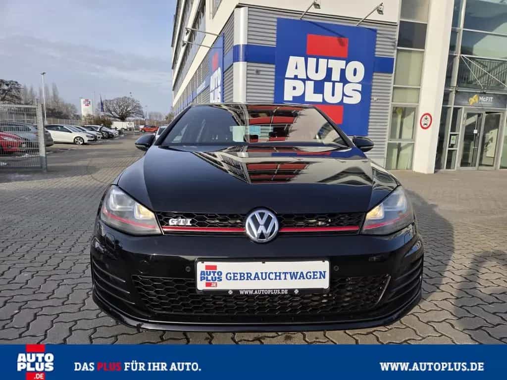 Volkswagen Golf GTI Performance PDC+SITZHZG+XENON+1. HAND 09/2013-photo-8