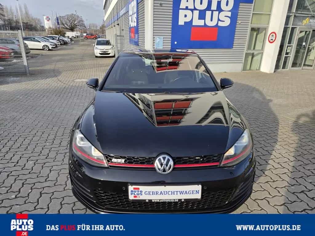 Volkswagen Golf GTI Performance PDC+SITZHZG+XENON+1. HAND 09/2013-photo-9
