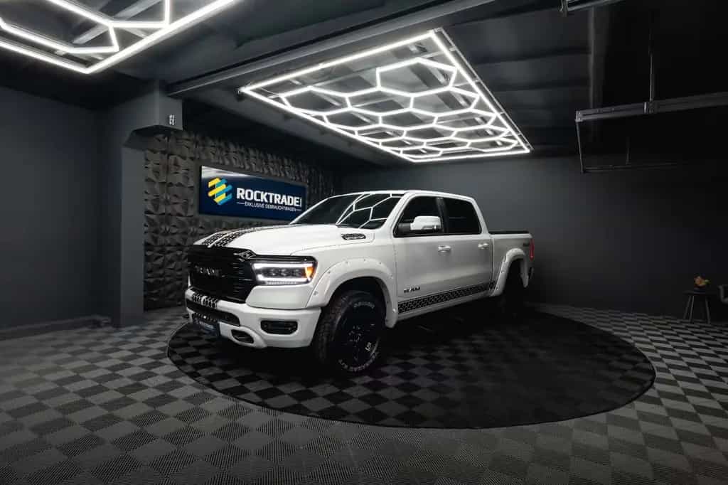 Dodge RAM 5.7 V8 HEMI 4x4 OFFROAD Night AXLE LOCK 19% 08/2020-photo-0