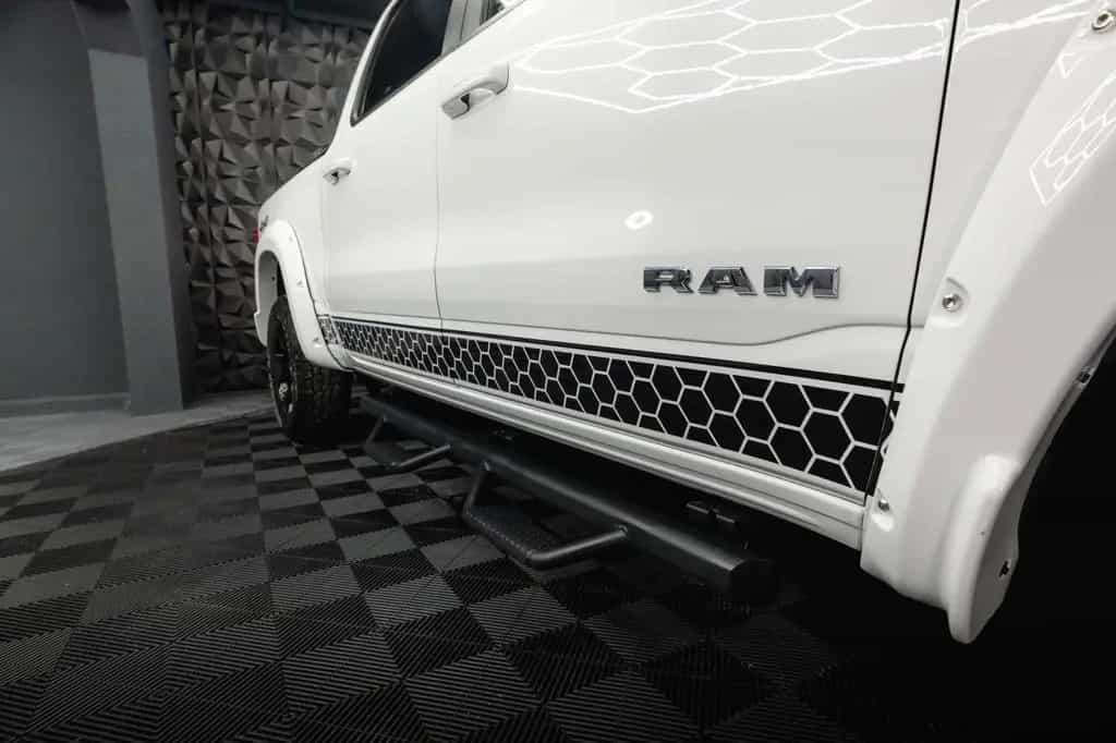 Dodge RAM 5.7 V8 HEMI 4x4 OFFROAD Night AXLE LOCK 19% 08/2020-photo-10