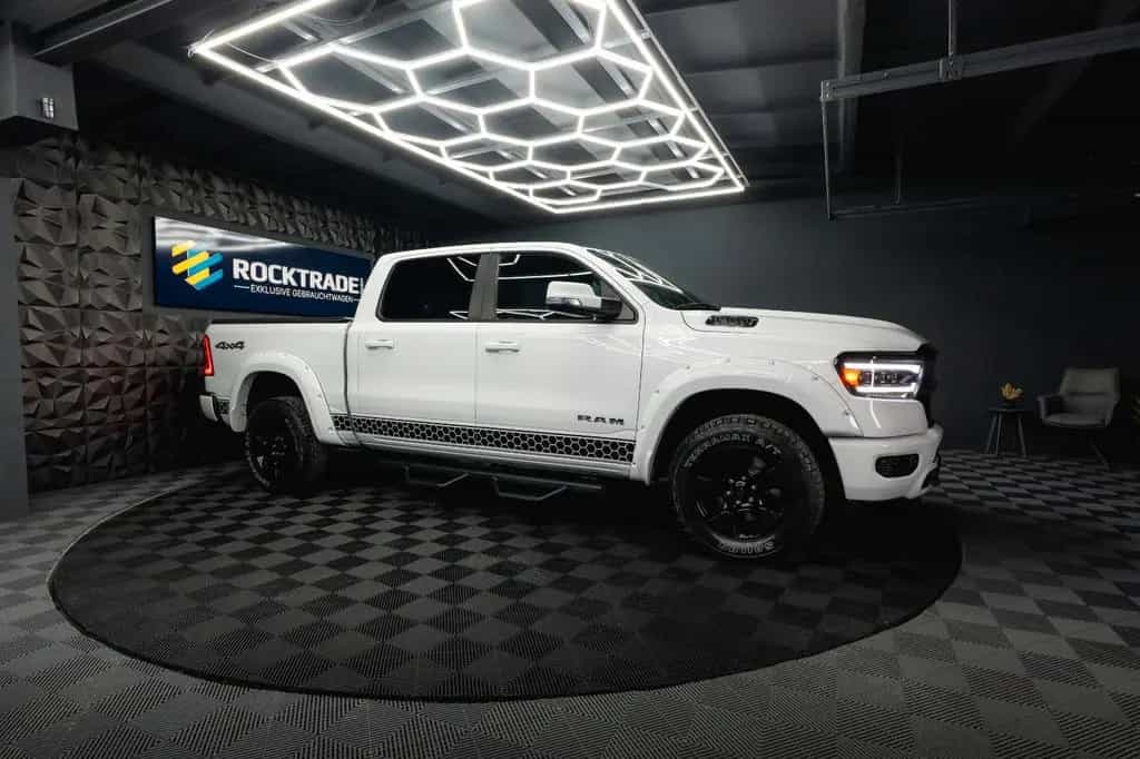 Dodge RAM 5.7 V8 HEMI 4x4 OFFROAD Night AXLE LOCK 19% 08/2020-photo-11