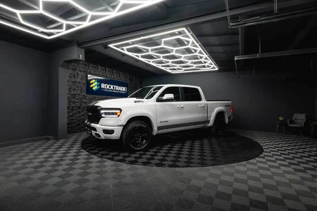Dodge RAM 5.7 V8 HEMI 4x4 OFFROAD Night AXLE LOCK 19% 08/2020-photo-2
